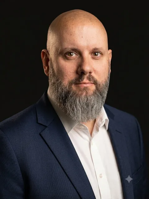Moez — Co-Founder, Director of Technology